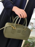 شنطة ميو ميو