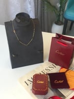 سلسال عنق نسائي كارتير