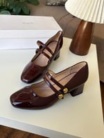 كعب كوتش مع جميع الملحقات