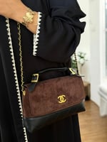 شنط شانيل درجه اولى الوان مختلفه حجم كبيره الاكثر...