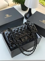 شنط شانيل هاكوالتي لمعة بعلبة الماركة