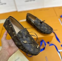 شوزات رجالي