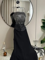 فستان اسود خرز و وخام باربي مع اكمام