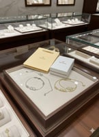 أساور__نسائي جديده من ماركات فالنتينو