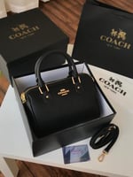 شنط كوتش بعلبة الماركة