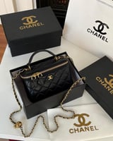 شنط شانيل مكياج