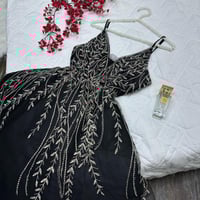 فستان تل دبل كلوش طبقتين - تطريز كمبيوتر مع رشة فص...