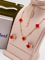 عرررررررض اكسسسسورات نسائيه ماركة فان كليف