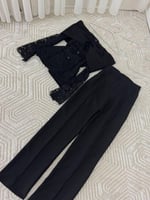 جمبسوت. بلوزه وبنطلون