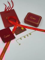 أساور نسائية ... منوعه مع ملحقات الماركه..