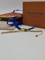 ساور__ نسائي.. جديده من لويس فيتنون.. استيل..