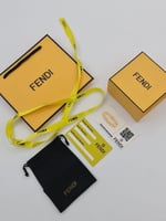 اساور فندي نسائي مع جميع ملحقات الماركة الاصلي