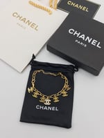 أساور__ نسائي .. جديده من شانيل استيل.. مع جميع مل...