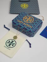 اكسسوارات نسائيه ماركات متنوعه مع جميع الملحقات ال...