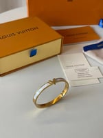 سواره يد نسائي لويس فيتون