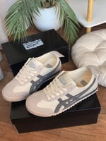 عروض اليوم الوطني على الشوزات