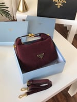 برادا الهبة شنط برادا الجديد بعلبةالماركة