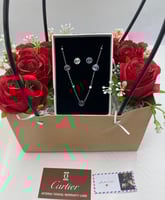 بكس اكسسوار هديه مزين بالورد