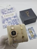 طقم ___نسائي.. من ديور.. ساعه مع الاسواره.