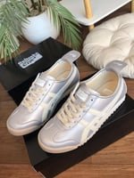 عروض اليوم الوطني على الشوزات