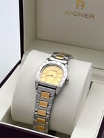 ساعات نسائي اقنر