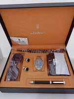 أطقم رجالية فخمة .. مستوحاه من ماركة ليفان الشهيرة...