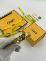 اساور فندي نسائي مع جميع ملحقات الماركة الاصلي