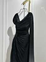 فستان سهرة نوع القماش _ شيفون مموج لمعه