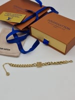 ساور__ نسائي.. جديده من لويس فيتنون.. استيل..