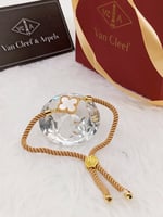 اساور.. خيط.. سحاب من ماركه ..فان كليف