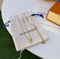 سلسال لويس فيتون