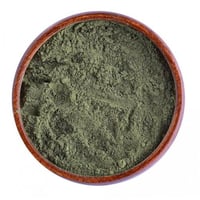 عشبة الوسمة للشعر