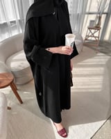 القماش كريب ملكي + طرحة