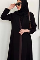 القماش كريب ملكي + طرحة