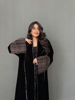 عباية أنيقة - مخمل مع كم كشميري