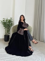 عباية أنيقة - مخمل مع كم كشميري