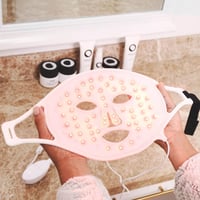 للحجز قناع الوجه بتقنية الاضواء