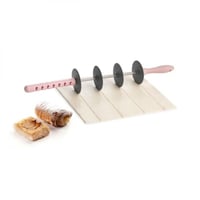 أداة قطع العجين 4 شفرات