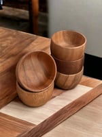 وعاء خشبي دائري - حبه