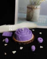 شمعة الوردة بنفسجية