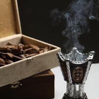 زيت عطري برائحة البخور