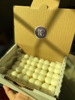 بوكس 12 حبة ميني ببلز - لون ابيض