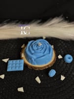 شمعة الوردة زرقاء