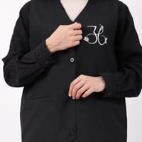 سديري بدون أكمام بتطريز شعارك