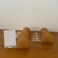 قاعدة مناديل مع حامل كرت