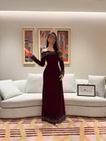 فستان برغندي بكلفه مميزه