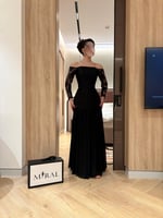 فستان اسود دانتيل اكمام