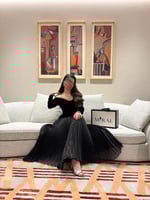 فستان جوخ اسود كلوش بيليسيا