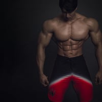 شورت فيزيك احمر مموج بالابيض والاسود V5