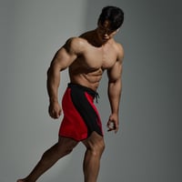 شورت فيزيك احمر مميز واسود من الجوانب V6